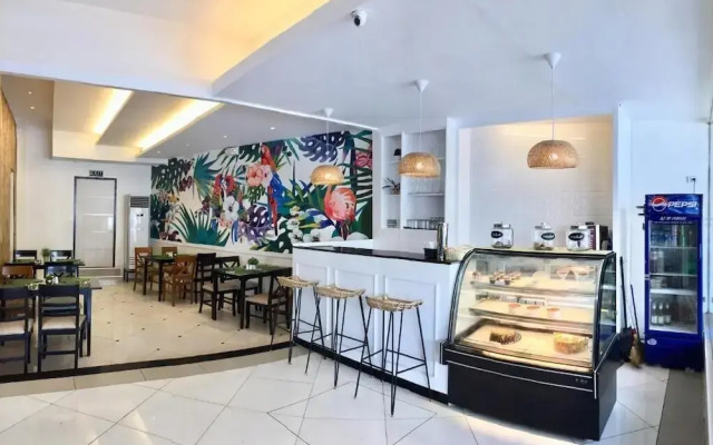 EON Centennial Plaza Hotel