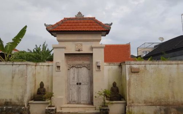 The Dananjaya House