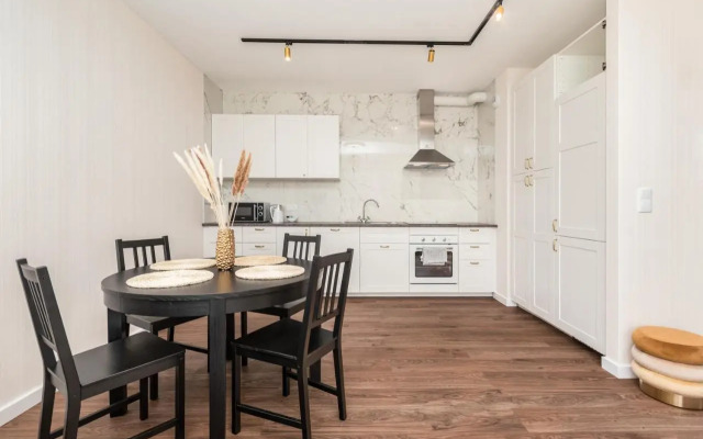 Aleja Sikorskiego 18 by Homeprime