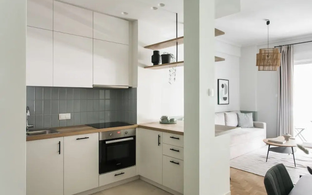 Dazzling 1BR Apartment in Koukaki