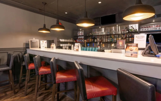 Ramada Coquitlam