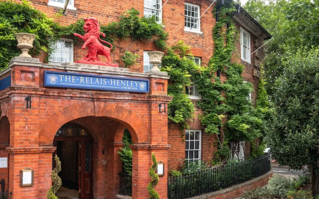 The Red Lion Hotel