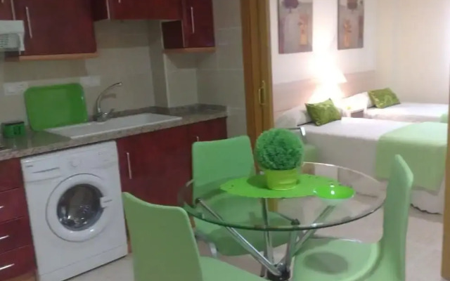 Triple Apartment - Double and Single bed 1