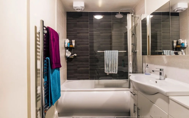 Cosy & Bright Flat for 5 in Greenwich