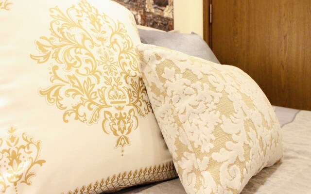 Gold House Namba Minami