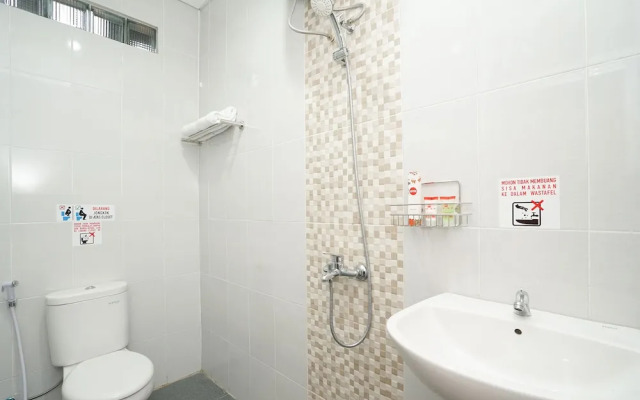 OYO 614 Graha 8 Syariah