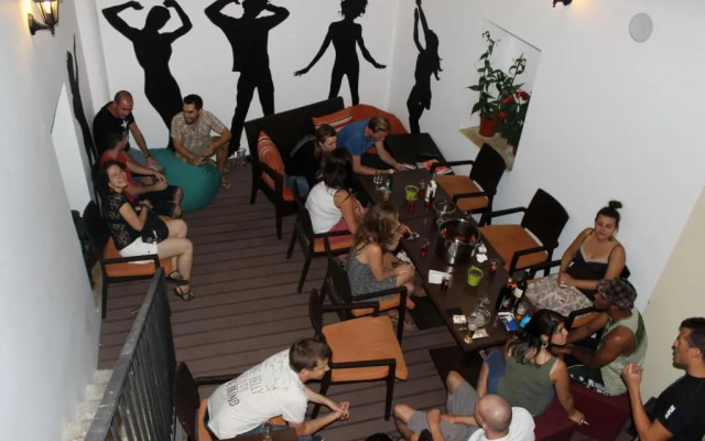Serenata Hostel