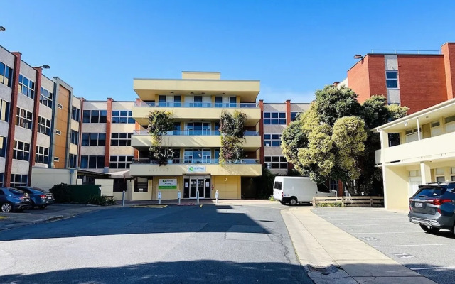 Unwind Glenelg Studio Apartment no 30