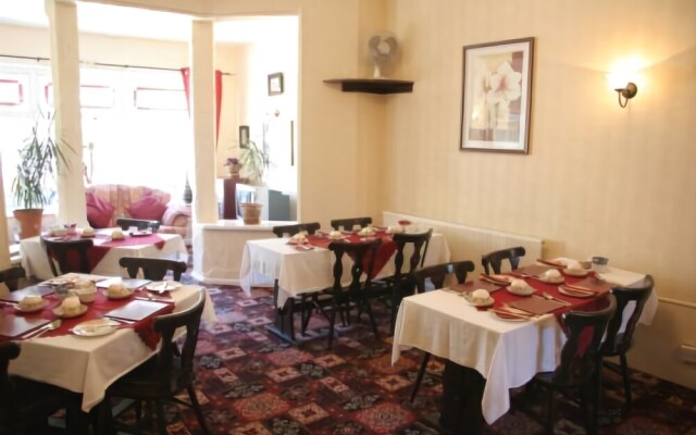 Abbotsford Hotel