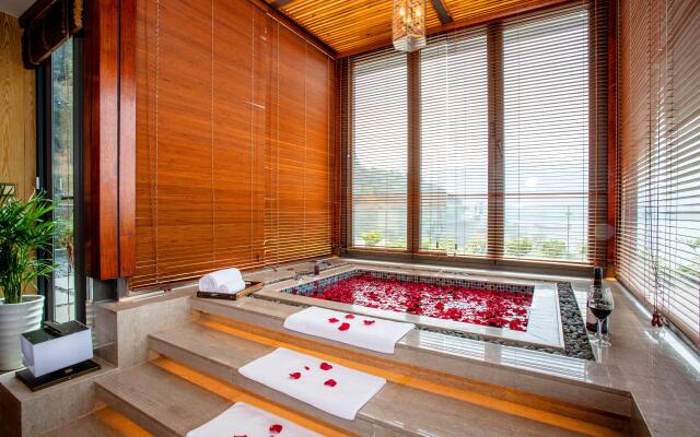 Hotel Indigo Dali Erhai by IHG