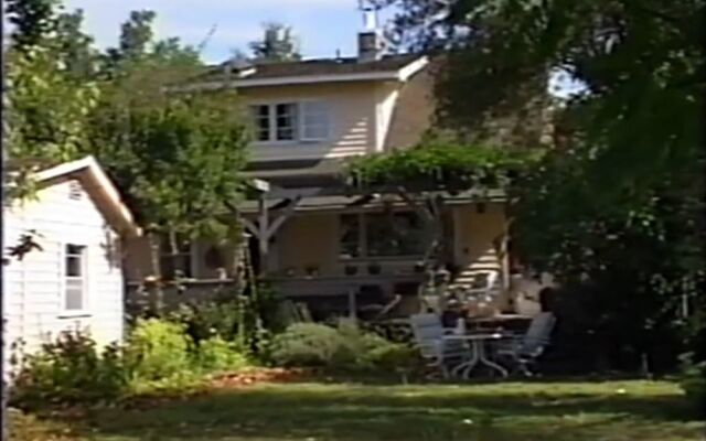 Hollyhock Country House