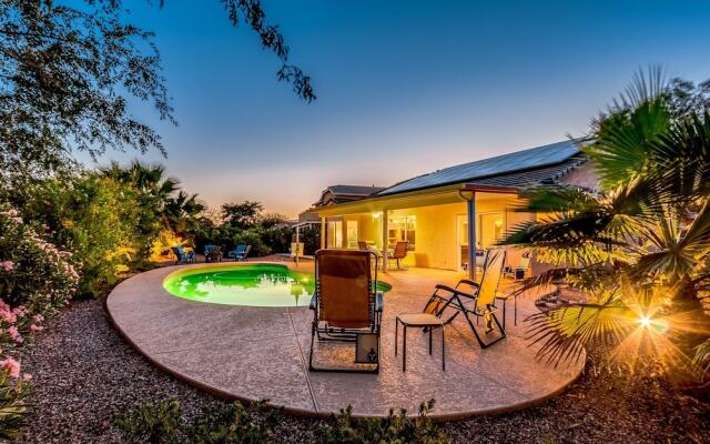 Private Heated Pool and Firepit Surprise Home! 30 Night Minimum! by Redawning