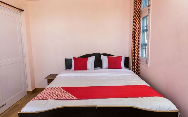 OYO 12430 Home 2BHKPine Tree Valley Chotta Shimla