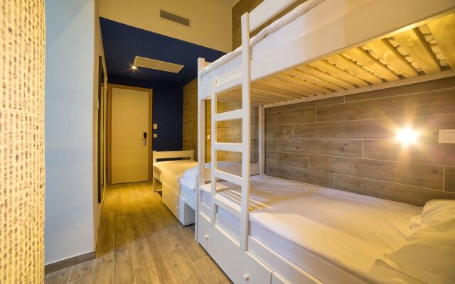 Hostel Link