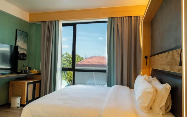 Athiri Residence