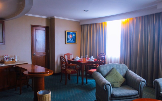 Grand Arkenso Parkview Hotel