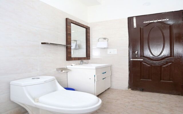 OYO 12934 Hotel Shivjot