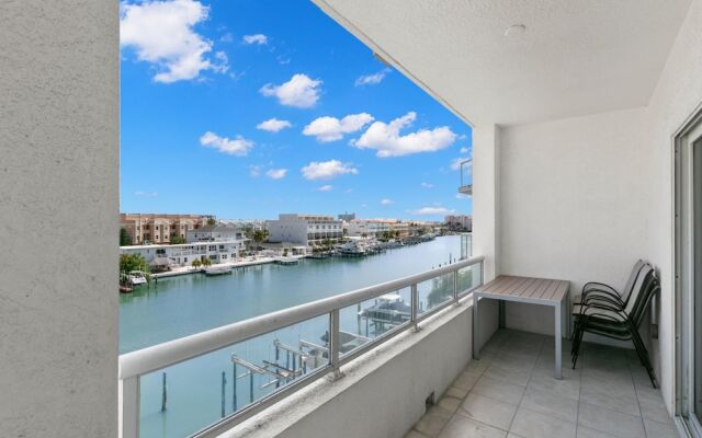 Sun West Palms 301