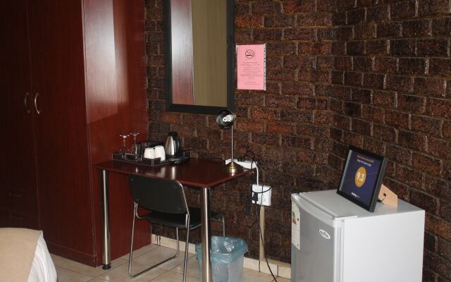 Sleep-Time Guest Lodge