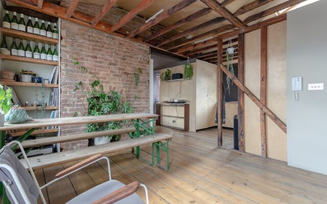 Bright, Spacious Two-bed in Hackney