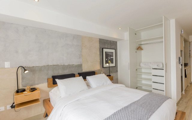 Primera Parada Lofts by Wynwood-House