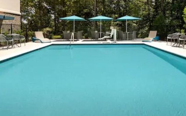 Hampton Inn & Suites Lexington Columbia