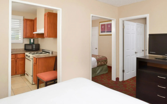 Pacific Shores Inn