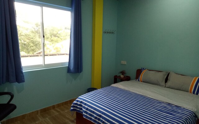 This Is It Airport Hotel and Restaurant