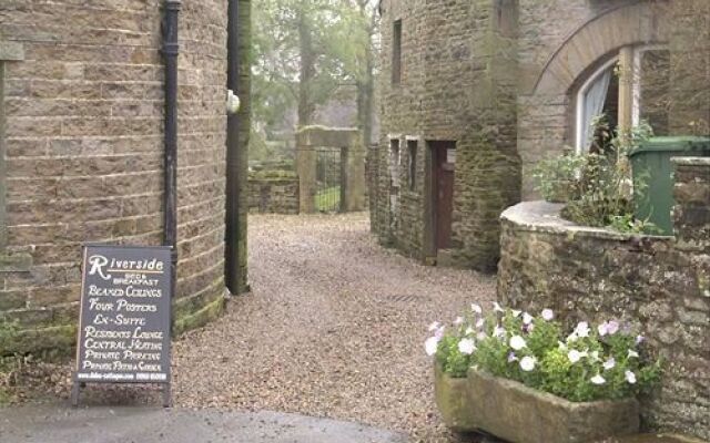 Riverside Bed & Breakfast