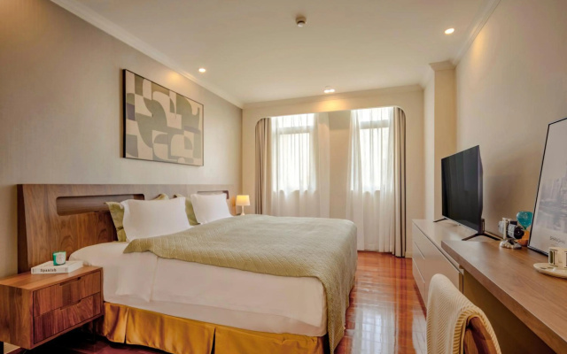 Green Court Residence City Center Shanghai Aparthotel