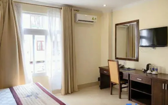 Senior Hotel 1