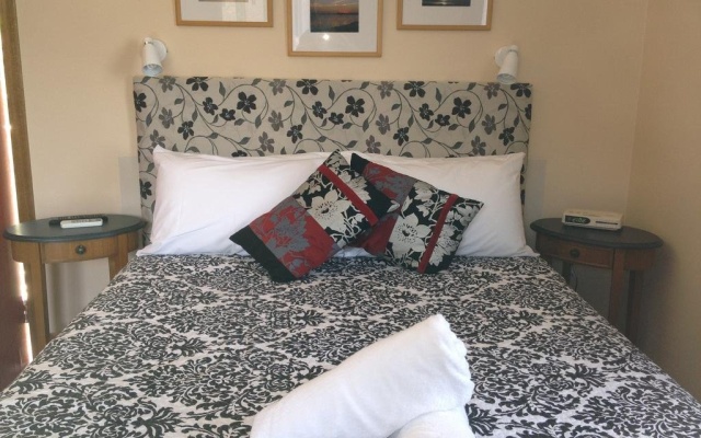 Hawks Nest Motel – Guest Rooms – Hawks Nest