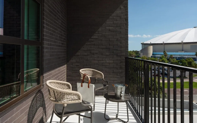 Moxy St. Petersburg Downtown