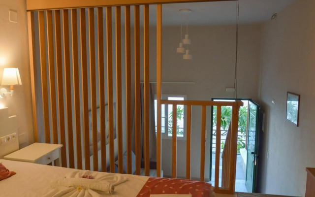 Ormos Atalia Aparthotel