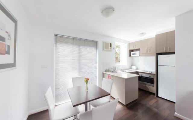 Easystay Apartments Raglan Street