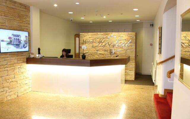 Central City Hotel Rochat