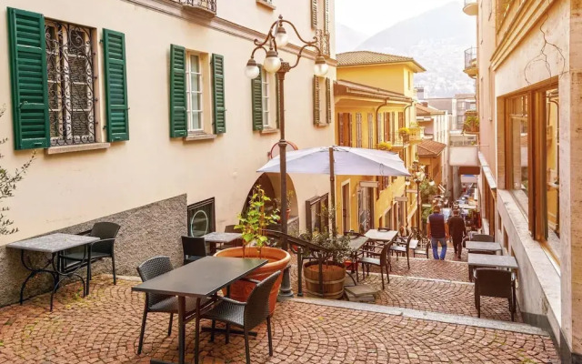 Casa Rosa in Lugano With 2 Bedrooms and 1 Bathrooms