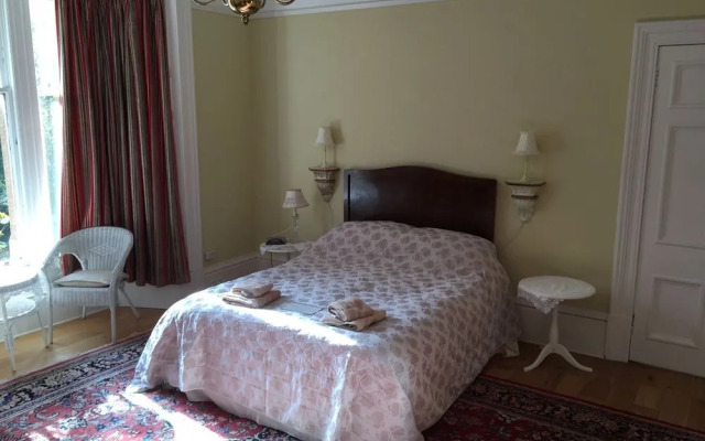 Ivy Knoll Self Catering