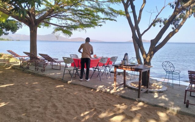 Bimoss Beach Resort & Campsite