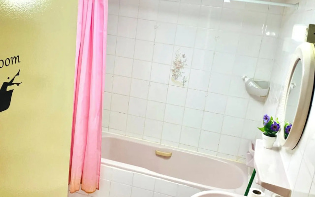 Heartland Hostel
