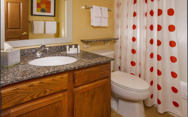 Sonesta Simply Suites Falls Church