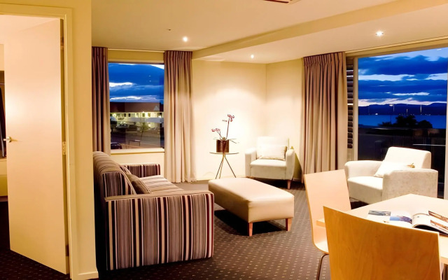 The Crown Hotel Napier