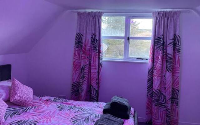 The Steading with 7 Seater Hot Tub Aberdeenshire