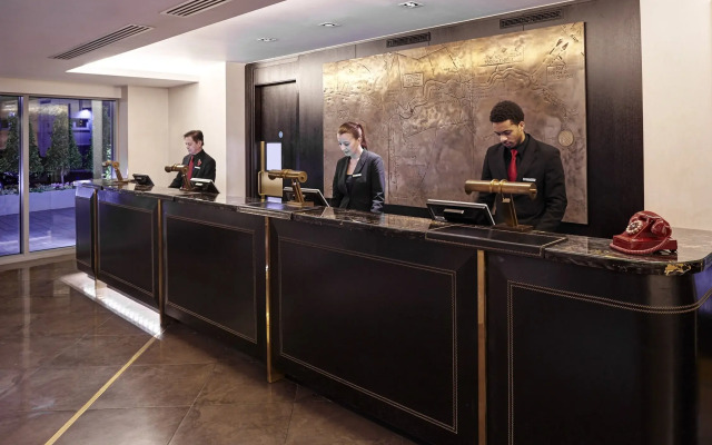Crowne Plaza London - Battersea