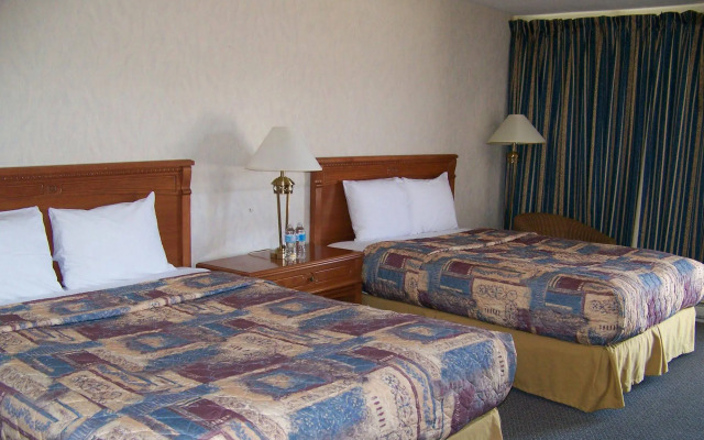 North Shore Wayside Inn