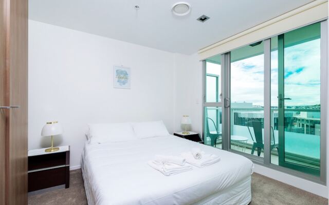 Harbour Views from Two Bedroom Beauty