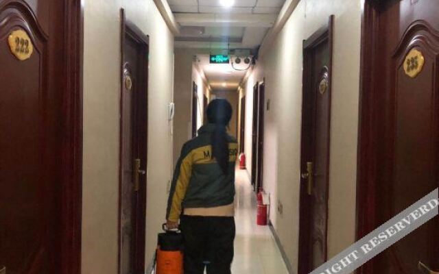 Zhengzhou 9-day Qianhe Hotel