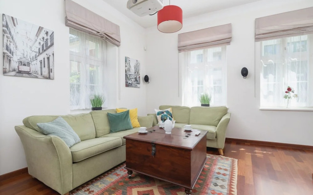 Krakow Two-storey Apartment by Renters