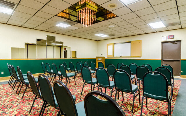 Quality Inn & Suites Salina