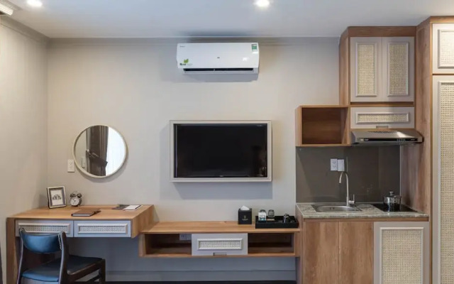 Charmaine's Hotel & Apartment